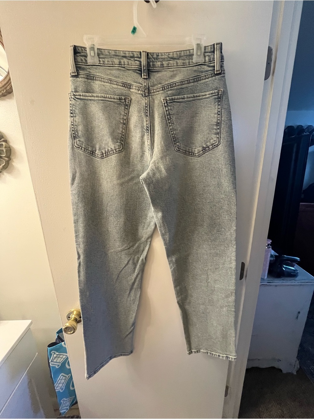 SO High-Rise 90’s Straight Jeans NWT - Picture 3 of 5